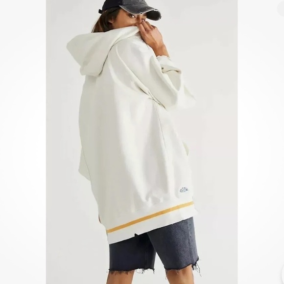 Free People Day Off Hoodie Sweatshirt Embroidered Patchwork Vintage Dist… - Picture 2 of 16